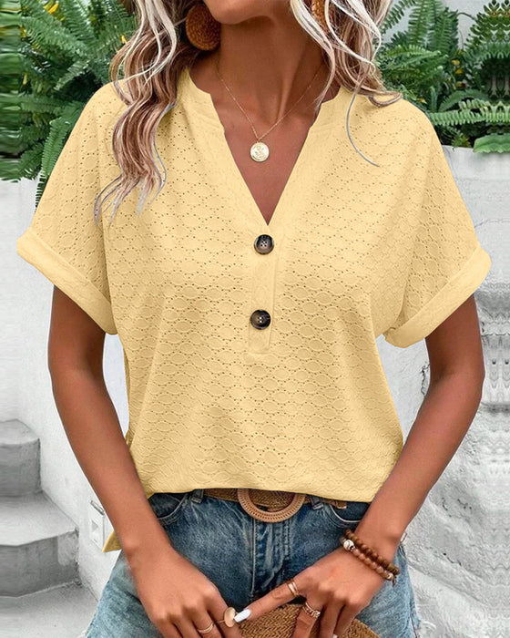 Blusa da Donna a Maniche Corte con Scollo a V, Bottoni e Lavorazione in Rilievo