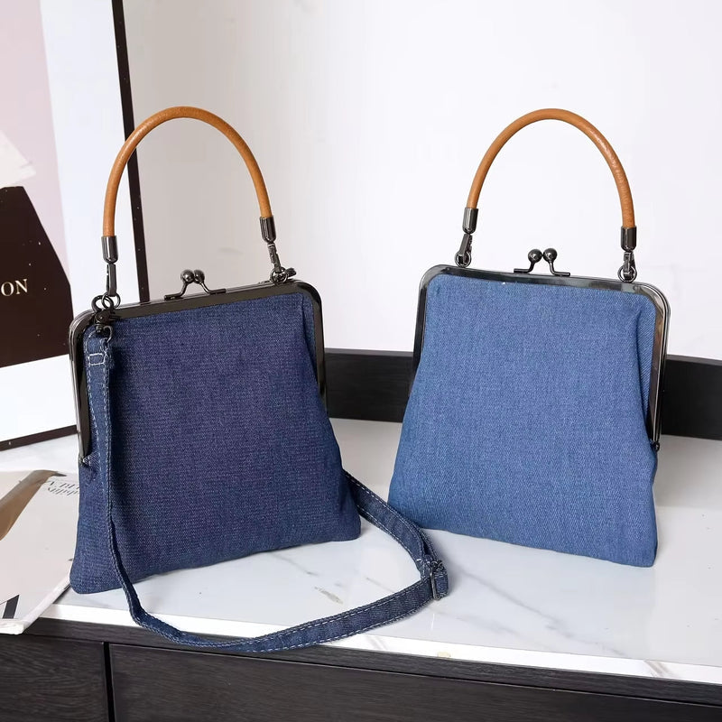 Borsa da donna in jeans blu con chiusura in metallo e manico arrotondato marrone