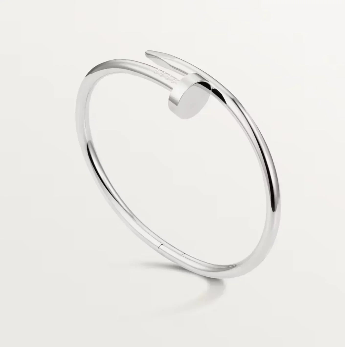 Bracciale rigido a chiodo in argento