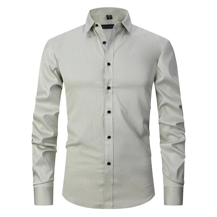 Camicia da uomo elegante e no stiro con bottoni