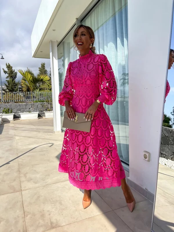 Elegante abito midi da donna in pizzo