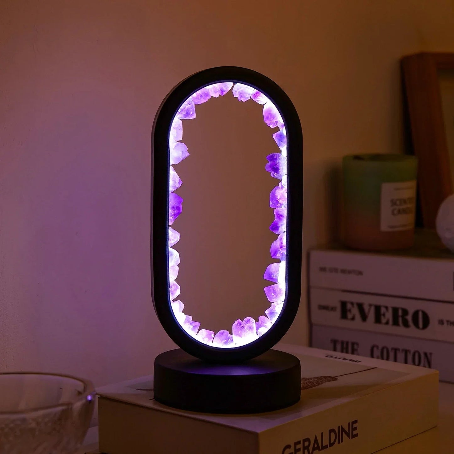 Lampada con cristallo naturale di ametista – luce rilassante per camera da letto e meditazione