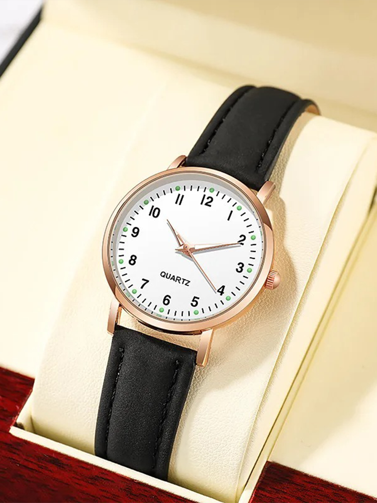 Orologio da Donna con Cinturino in Pelle e Design Elegante