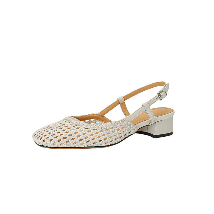 Sandali slingback con design intrecciato ed elegante tacco largo