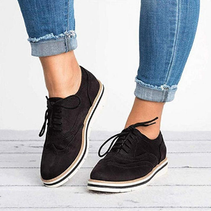 Scarpe francesine stringate