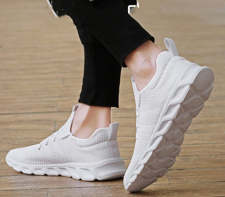 Sneakers da uomo in mesh traspirante