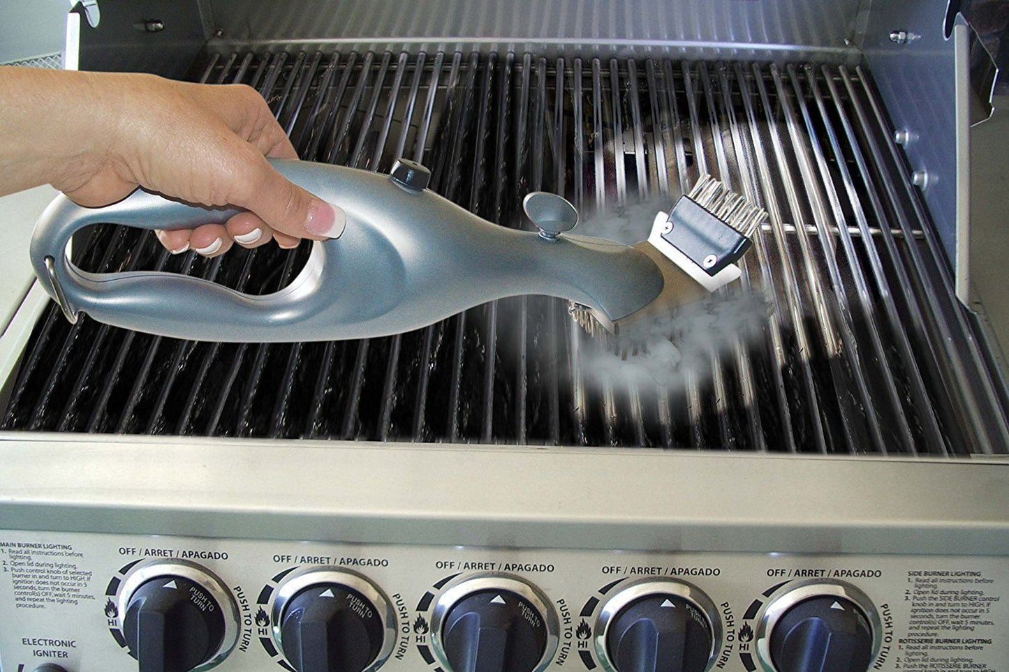 Spazzola a vapore per la pulizia del barbecue