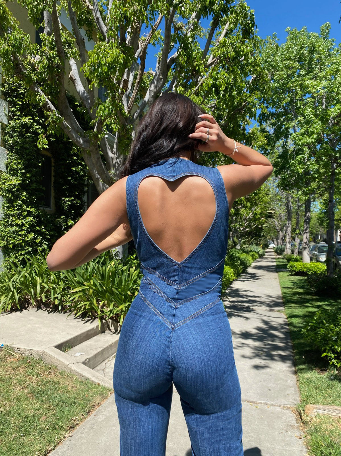 Tuta intera da donna in denim con zip in stile vintage moderno