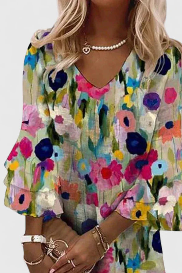 Vestito corto a fiori con scollo a V – Vestibilità comoda