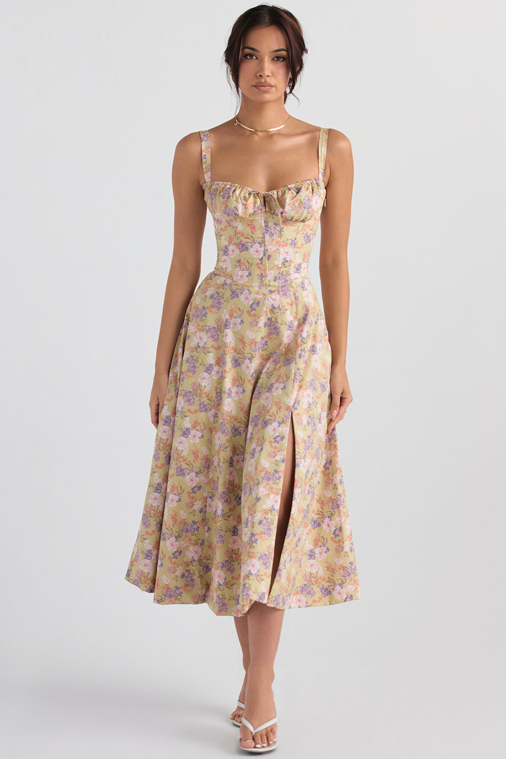 Abito a bustino da donna – stampa primaverile moderna, taglio sfiancato e look femminile