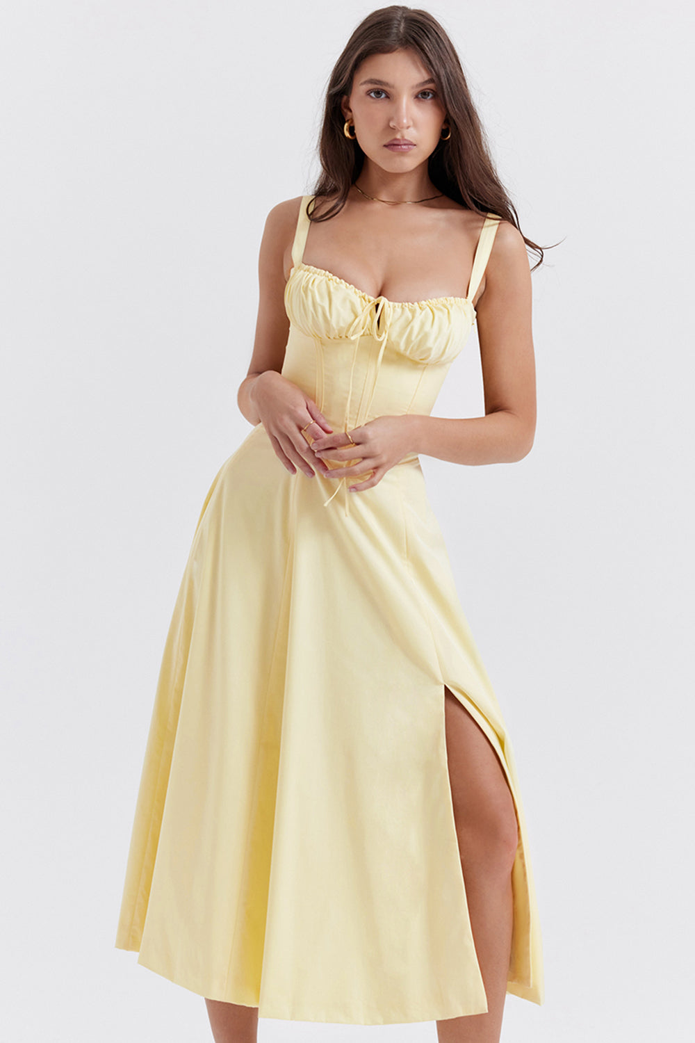 Abito a bustino da donna – stampa primaverile moderna, taglio sfiancato e look femminile