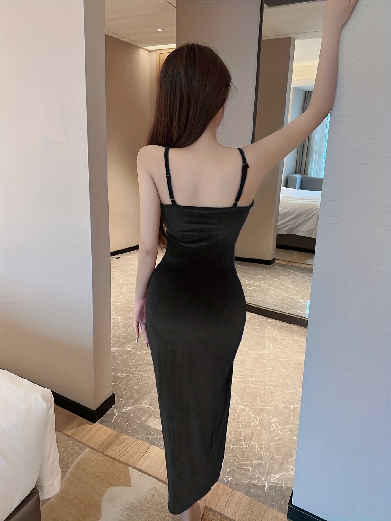 Abito da sera da donna in raso con spacco – vestito da cocktail dall'eleganza senza tempo