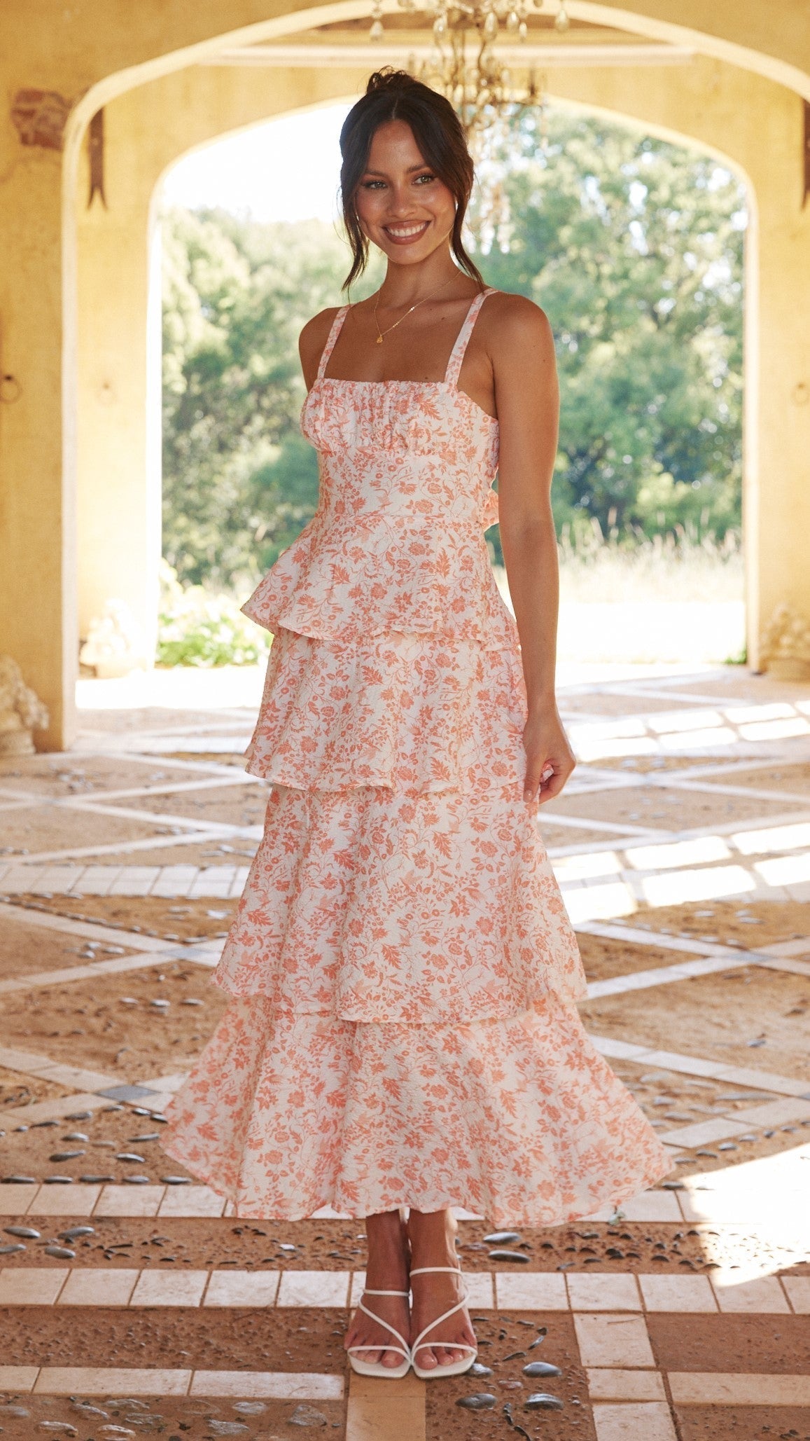Abito midi da donna a balze con spalline sottili