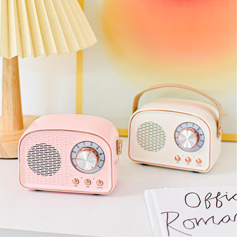 Altoparlante Bluetooth portatile in stile retro con audio ad alta qualità e lunga durata della batteria – design compatto ed elegante