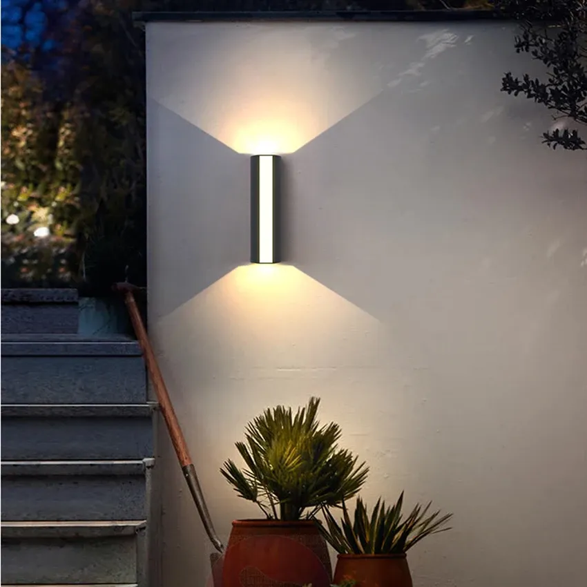Applique da Parete a LED per Esterni Tubolare Minimalista