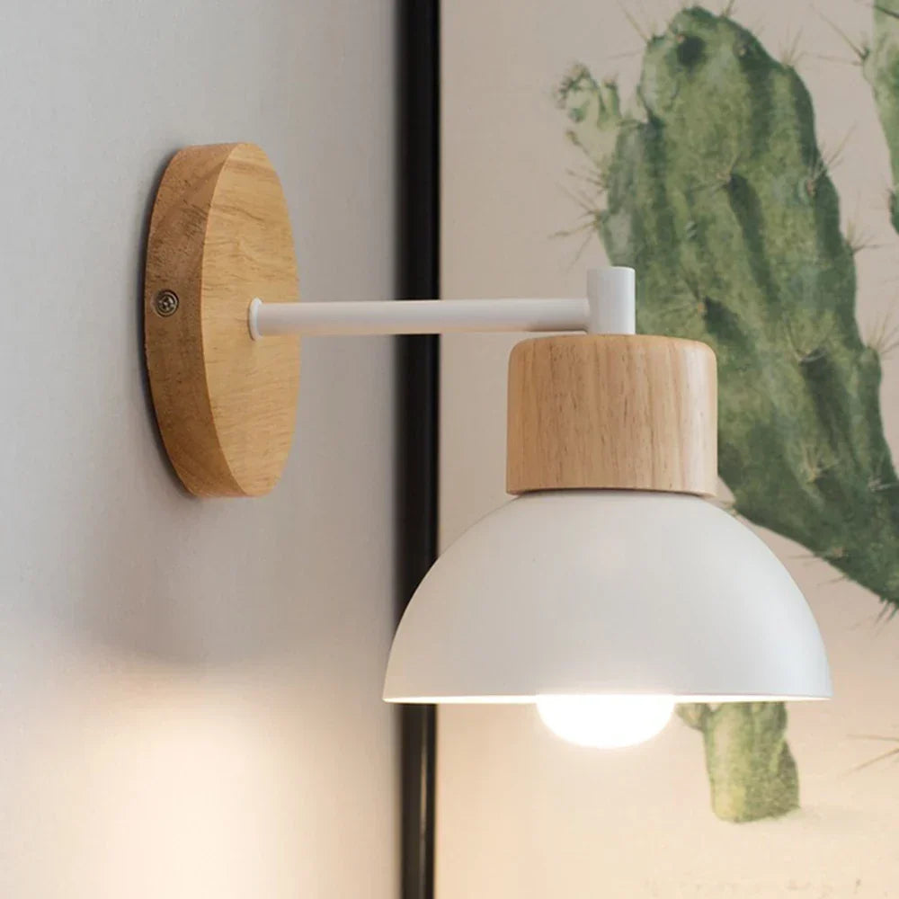 Applique da Parete in Legno e Metallo | Lampada Moderna in Stile Scandinavo da Comodino