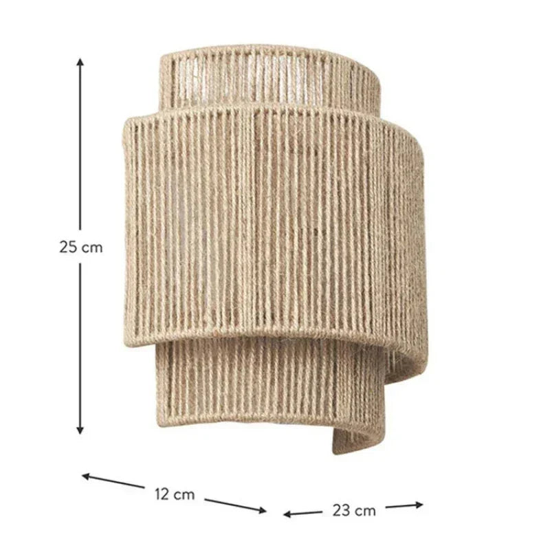 Applique da parete in rattan intrecciata a mano