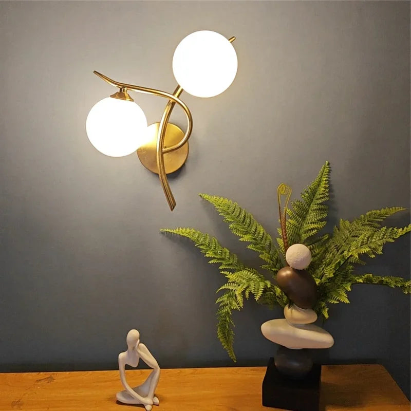 Applique da Parete LED in Stile Scandinavo con Doppia Sfera
