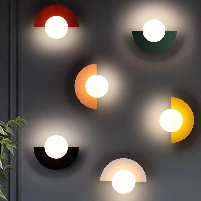 Applique da Parete Semicircolare Nordica – Illuminazione Moderna