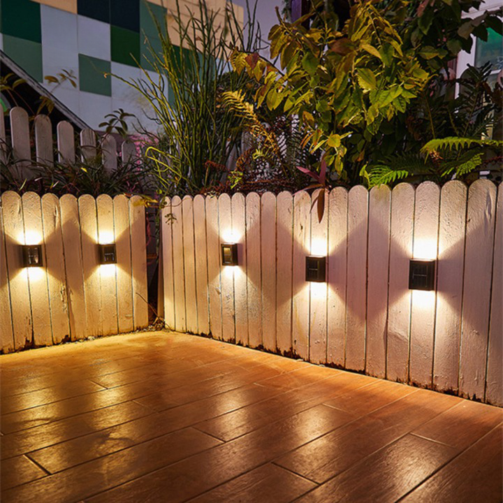 Applique LED da parete – Ad alimentazione solare e resistenti alle intemperie