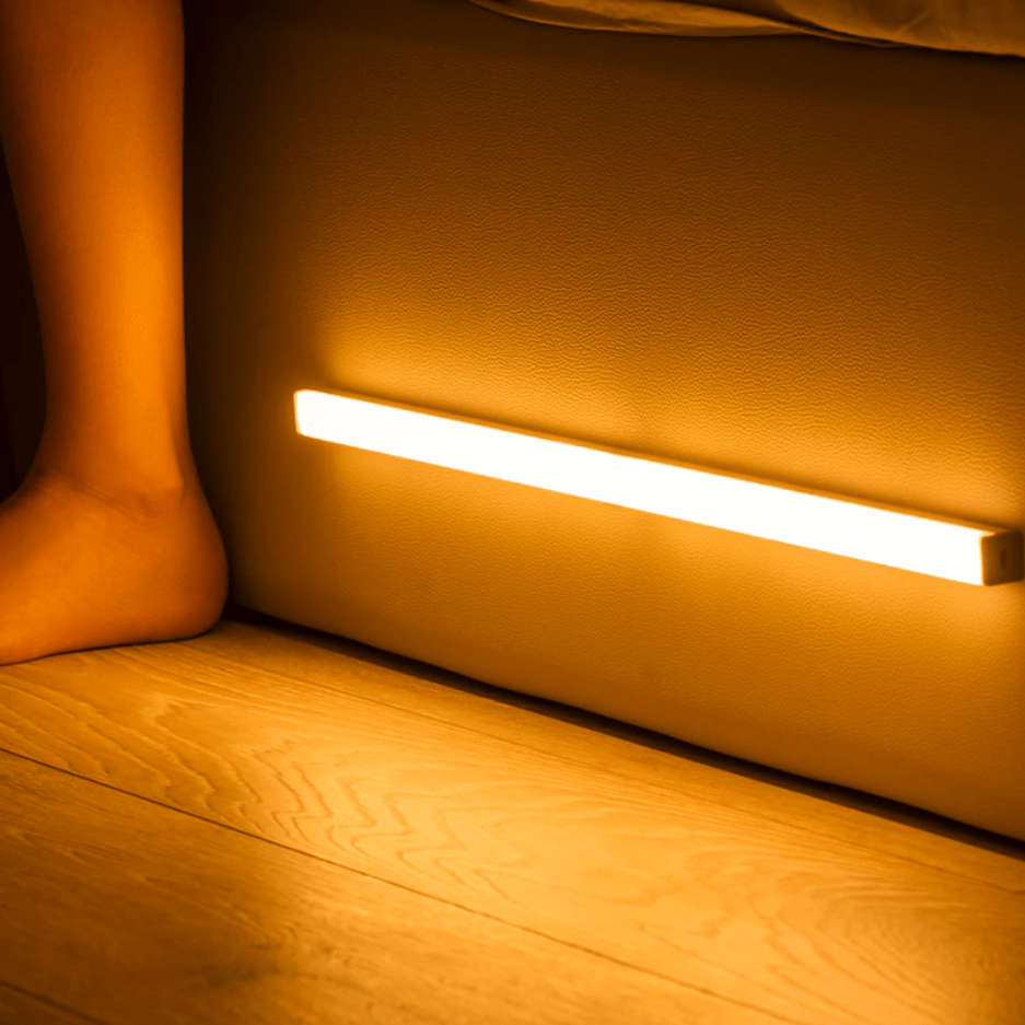 Barra luminosa a LED con sensore di movimento – Senza fili, alimentazione tramite USB/batterie AAA