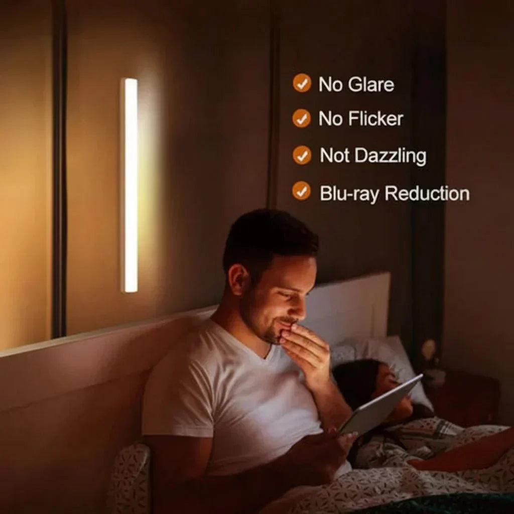 Barra luminosa a LED con sensore di movimento – Senza fili, alimentazione tramite USB/batterie AAA