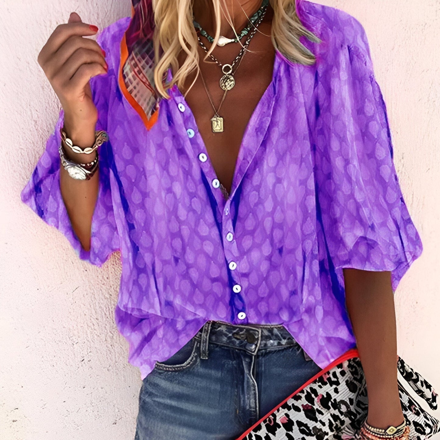 Blusa da donna con abbottonatura