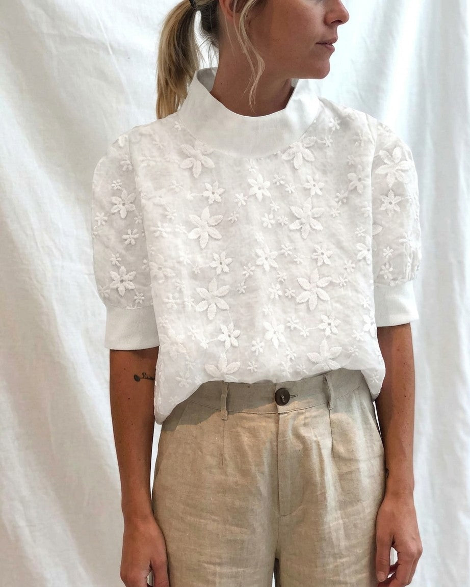 Blusa ricamata da donna modello blouson