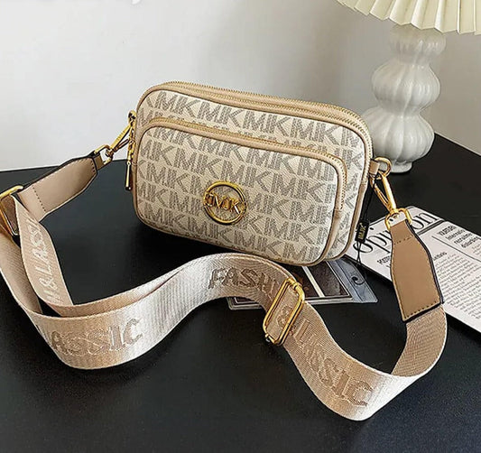 Borsa a tracolla da donna con monogramma e dettaglio catena