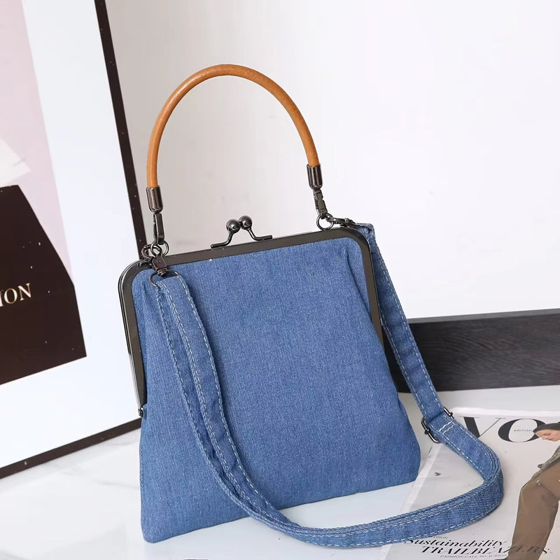 Borsa da donna in jeans blu con chiusura in metallo e manico arrotondato marrone