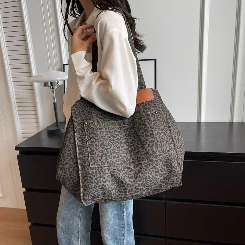 Borsa Tote Oversize da Donna – Capiente Borsa da Giorno con Fantasia Lavanda/Ghepardo
