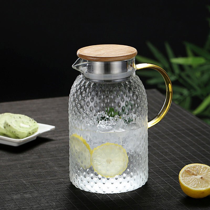 Brocca in Vetro Lavorato Resistente al Calore con Coperchio in Bambù – Caraffa Elegante per Bevande Calde e Fredde