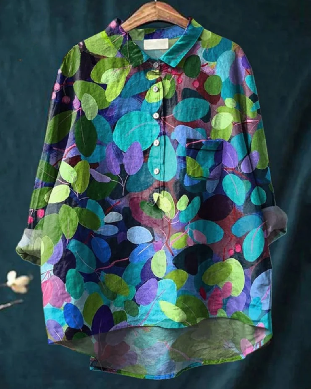 Camicia da donna a bottoni con fantasia floreale