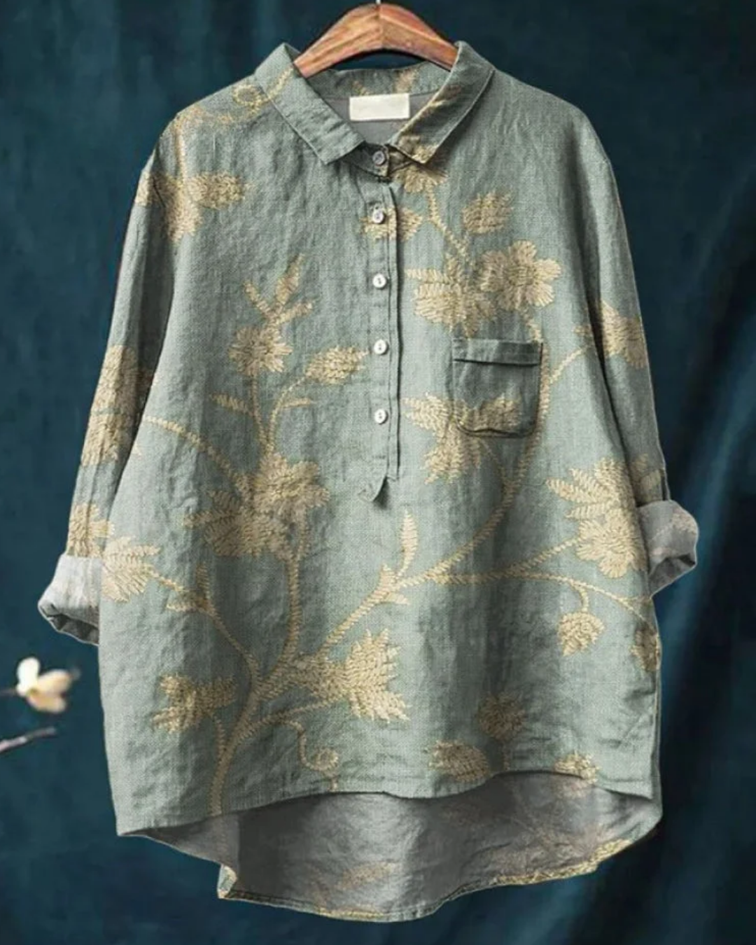 Camicia da donna a bottoni con fantasia floreale