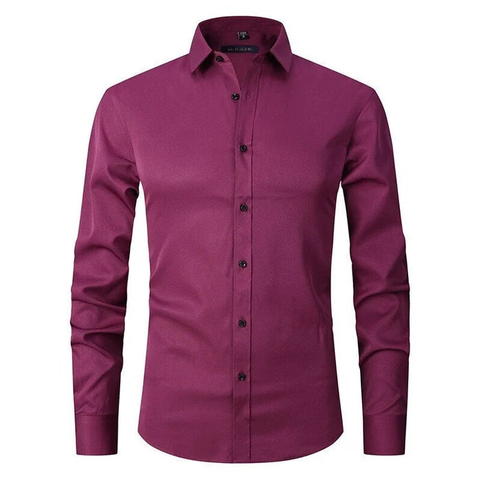 Camicia da uomo elegante e no stiro con bottoni