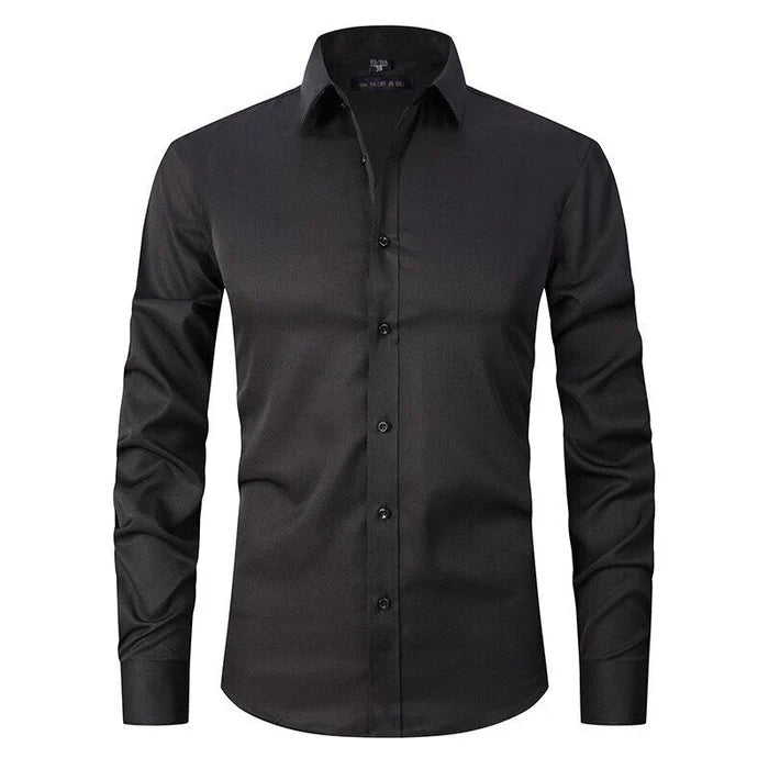Camicia da uomo elegante e no stiro con bottoni