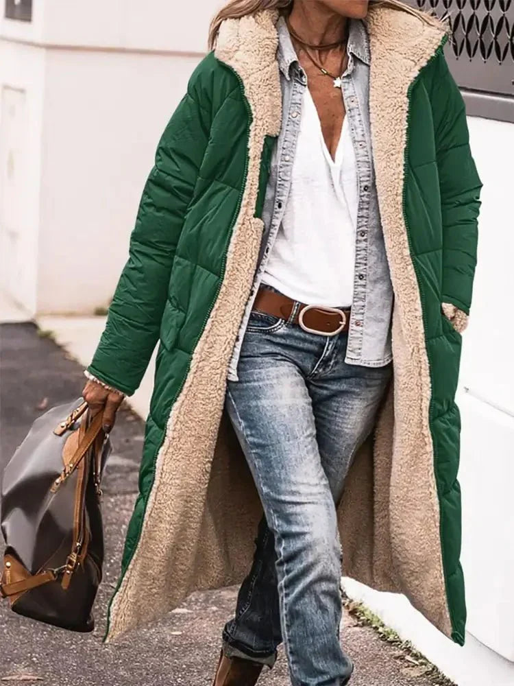 Cappa Lunga in Pile Reversibile con Cappuccio – Calda ed Elegante per l'Inverno