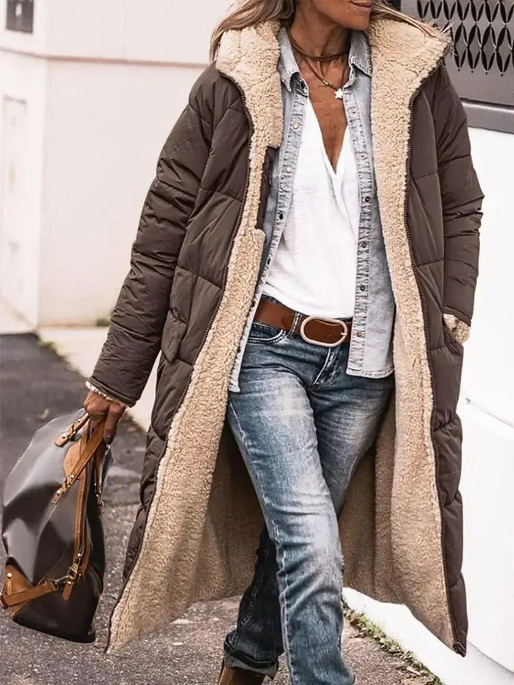 Cappa Lunga in Pile Reversibile con Cappuccio – Calda ed Elegante per l'Inverno
