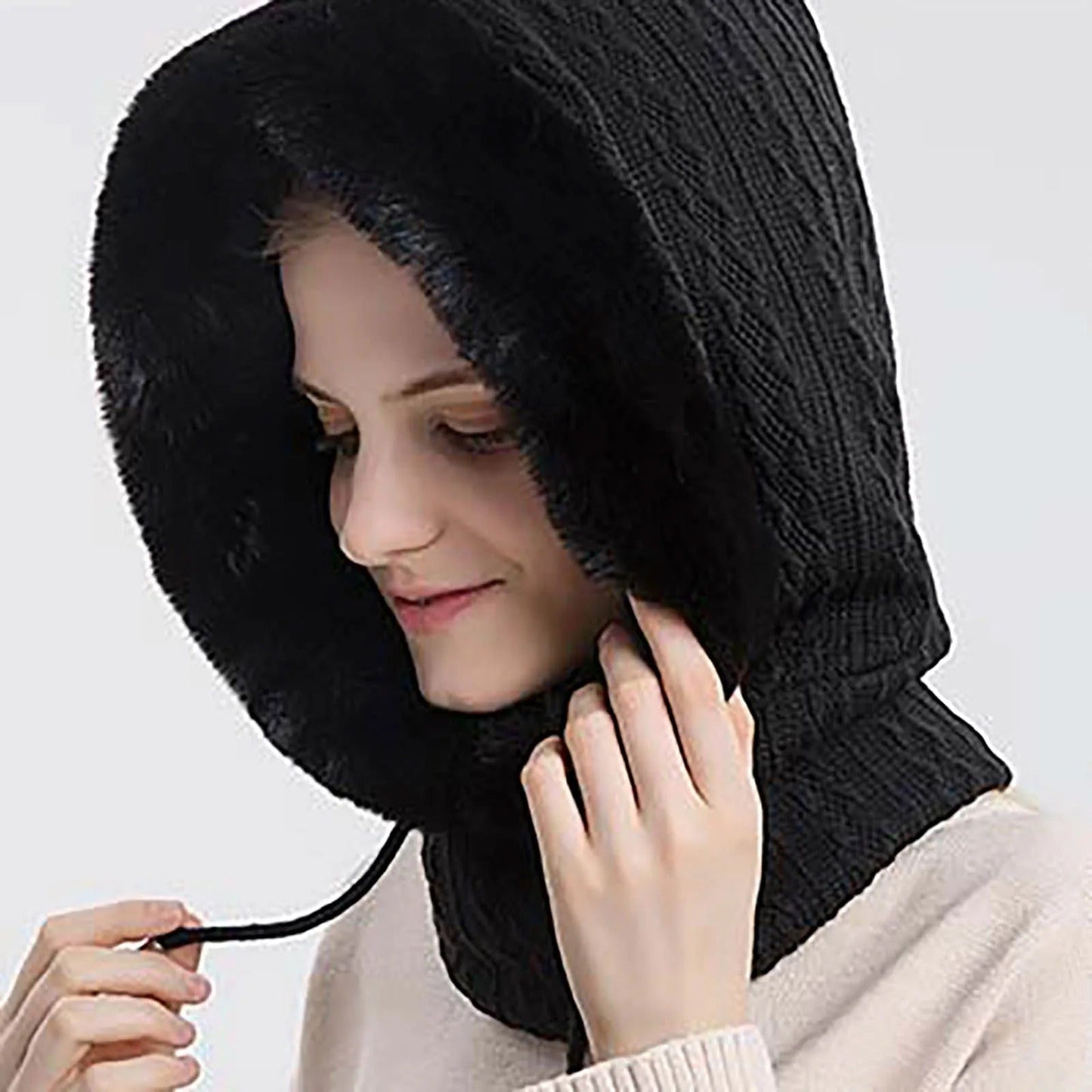 Cappello da donna in maglia con pelliccia e copriviso