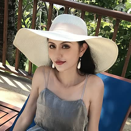 Cappello da Sole da Donna: Eleganza e Protezione Solare Ottimale per l'Estate