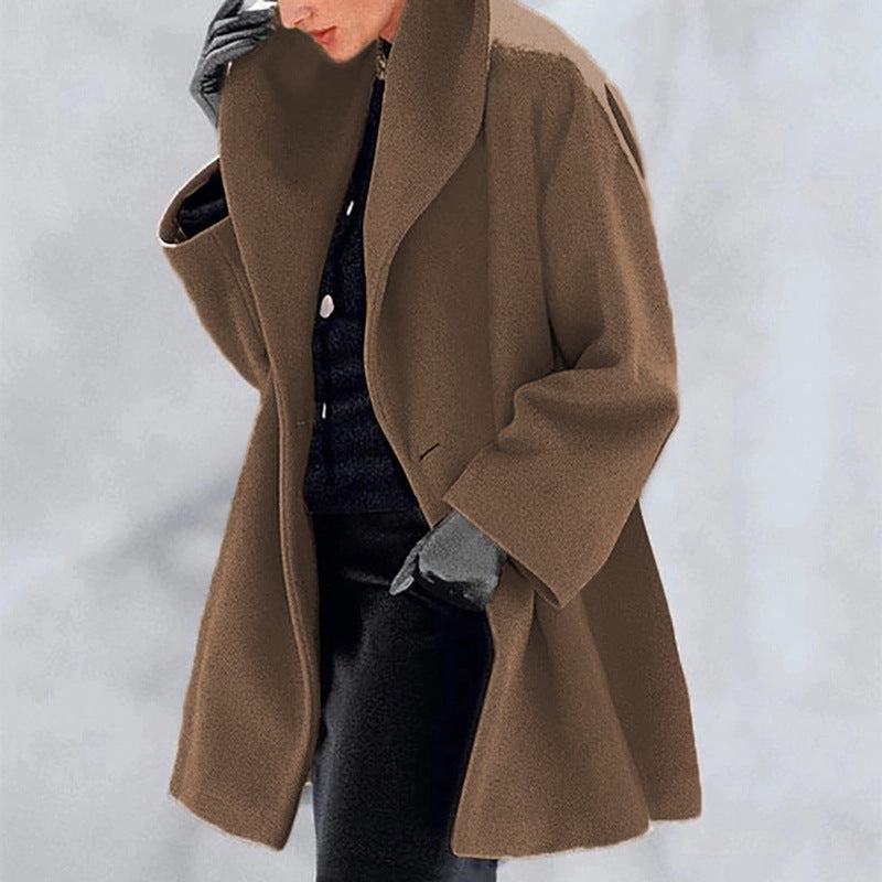 Cappotto da Donna in Lana Antivento dal Design Elegante