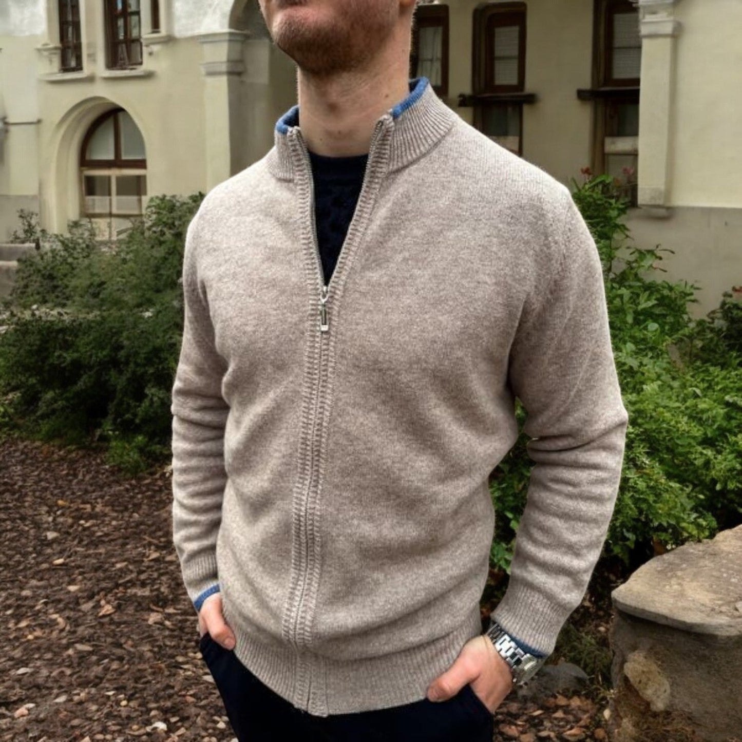 Cardigan classico da uomo in maglia di lana