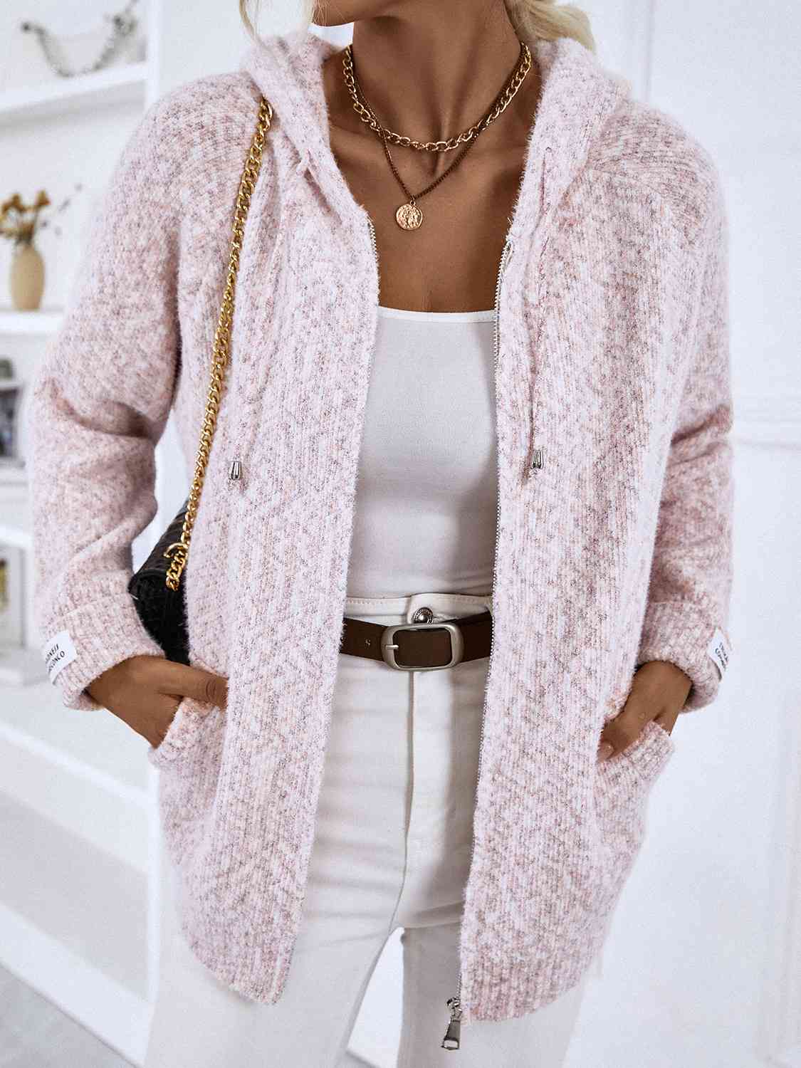 Cardigan in Maglia da Donna con Cappuccio e Tasche Frontali