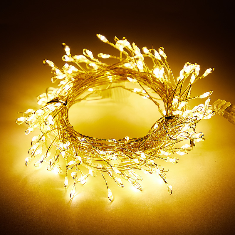 Catena Luminosa a LED con Filo Metallico a Effetto Fuochi d'Artificio