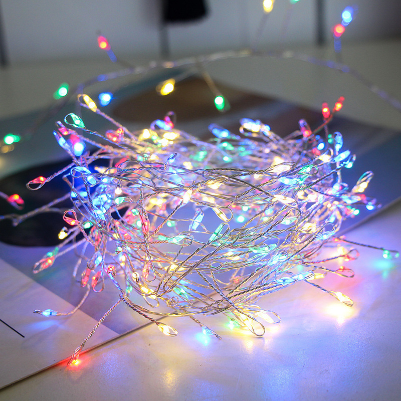 Catena Luminosa a LED con Filo Metallico a Effetto Fuochi d'Artificio
