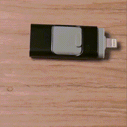 Chiavetta USB 4 in 1