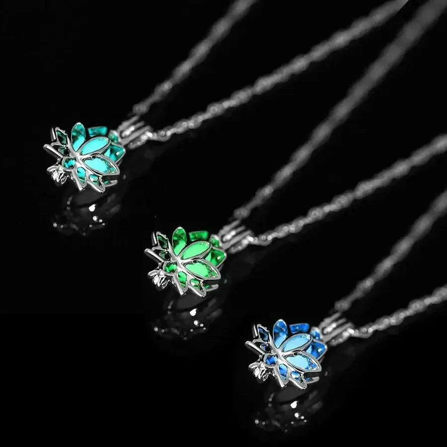 Collana luminosa con fiore di loto