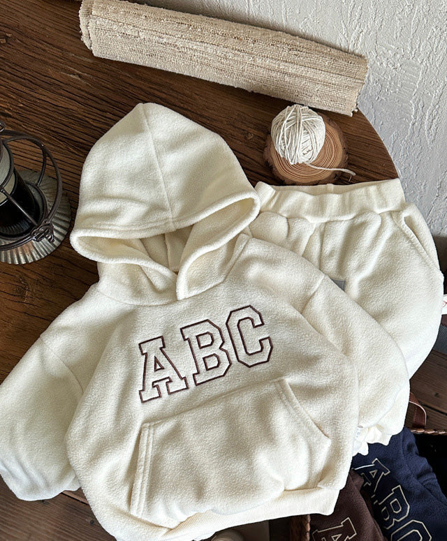 Completo abbigliamento invernale da bambino con fodera in pelliccia
