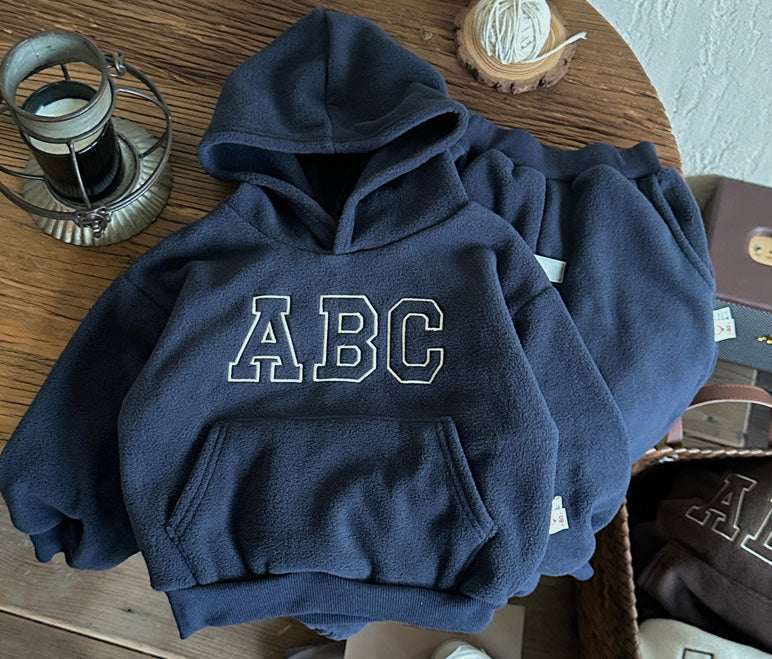 Completo abbigliamento invernale da bambino con fodera in pelliccia