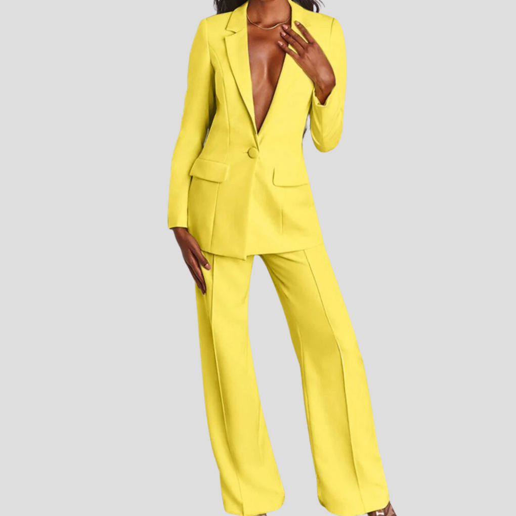 Completo da donna con blazer e pantaloni